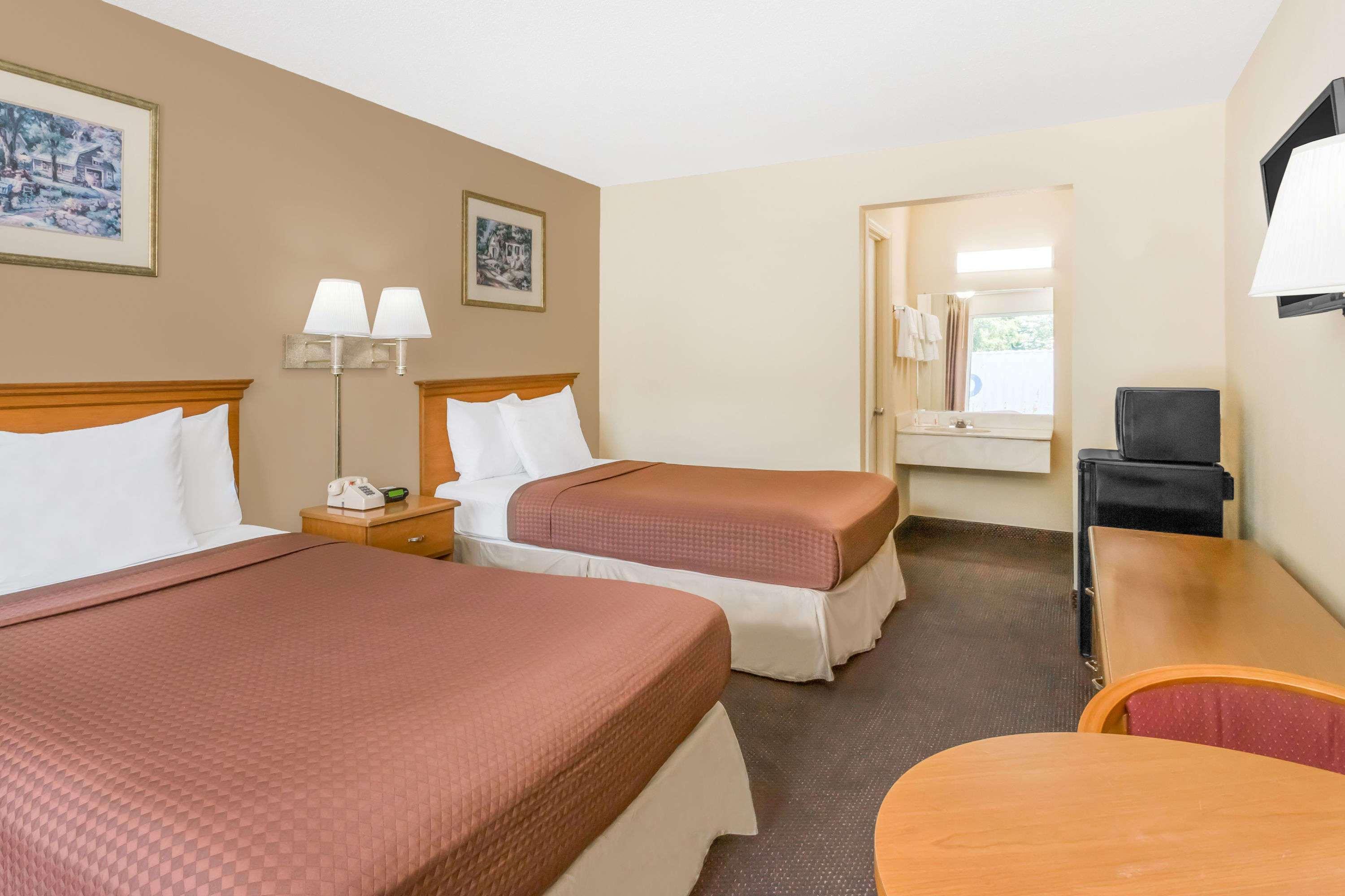 Days Inn By Wyndham Christiansburg Zewnętrze zdjęcie