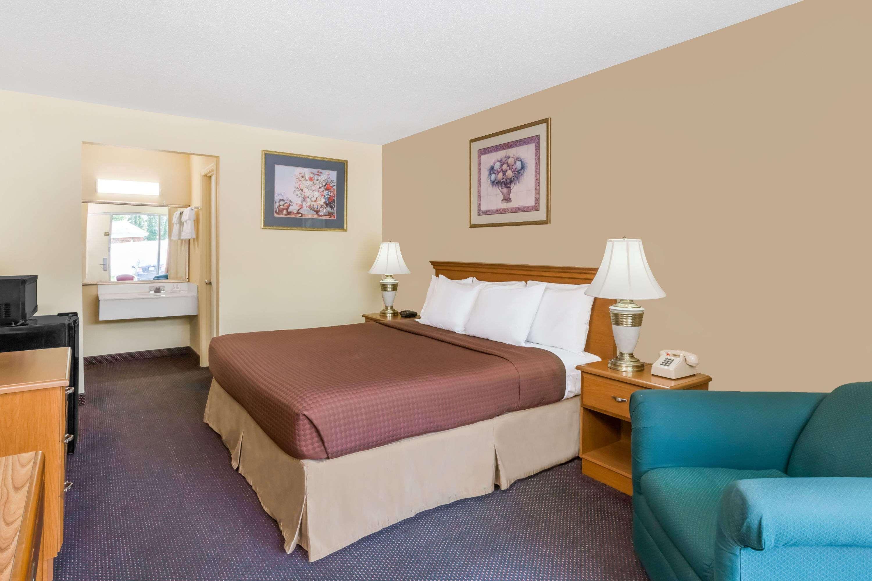 Days Inn By Wyndham Christiansburg Zewnętrze zdjęcie