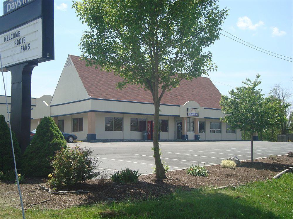 Days Inn By Wyndham Christiansburg Zewnętrze zdjęcie