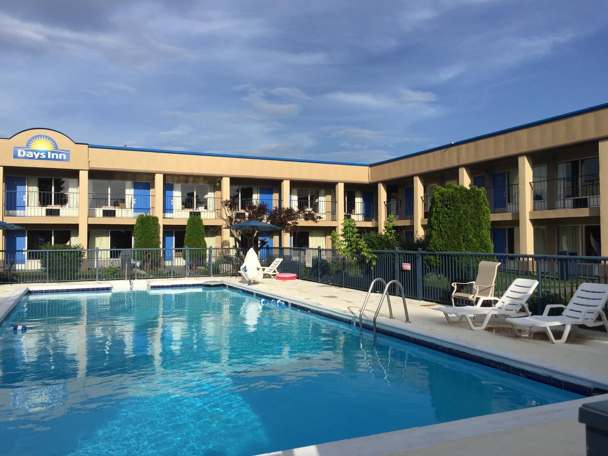 Days Inn By Wyndham Christiansburg Zewnętrze zdjęcie