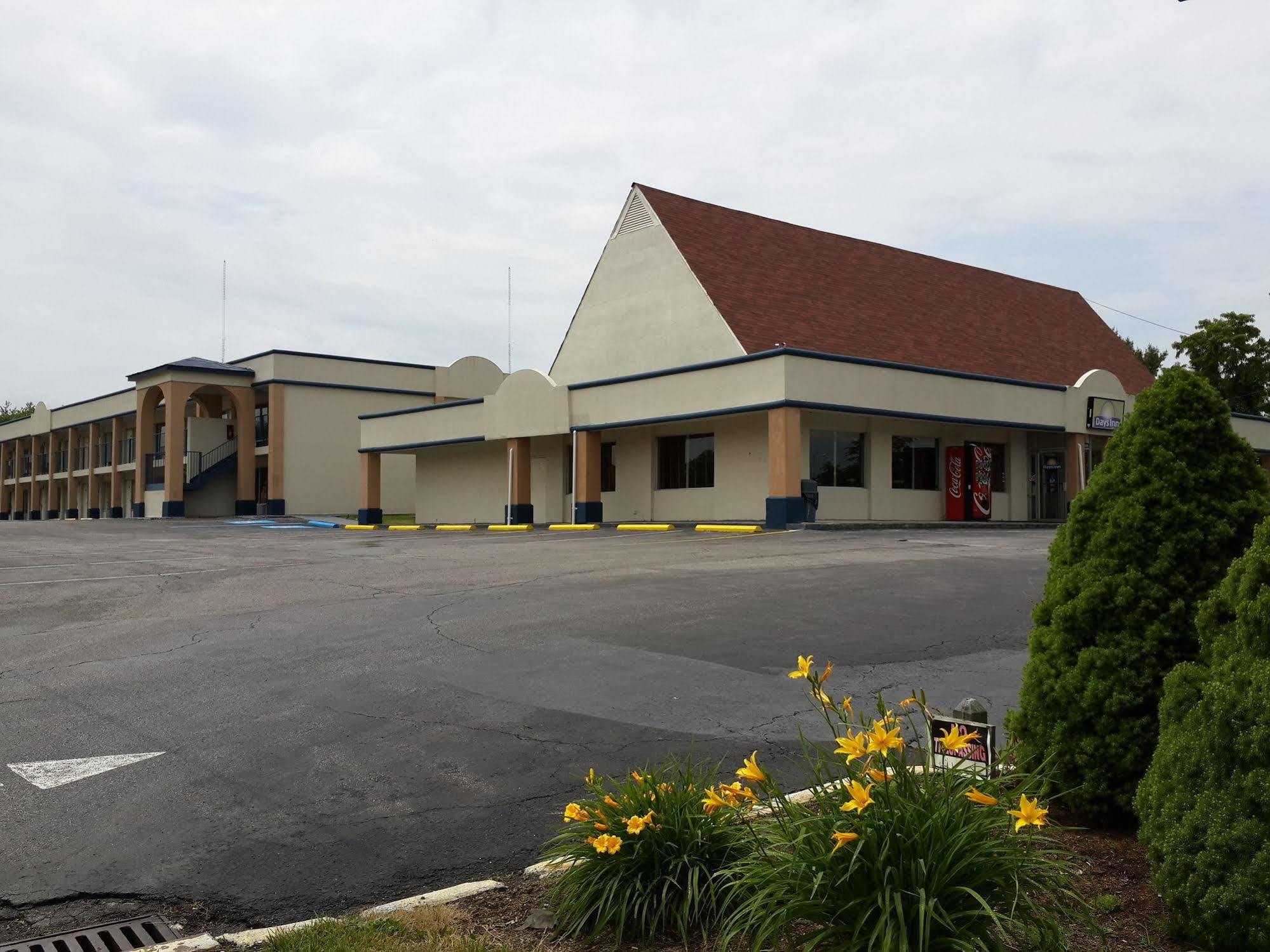 Days Inn By Wyndham Christiansburg Zewnętrze zdjęcie