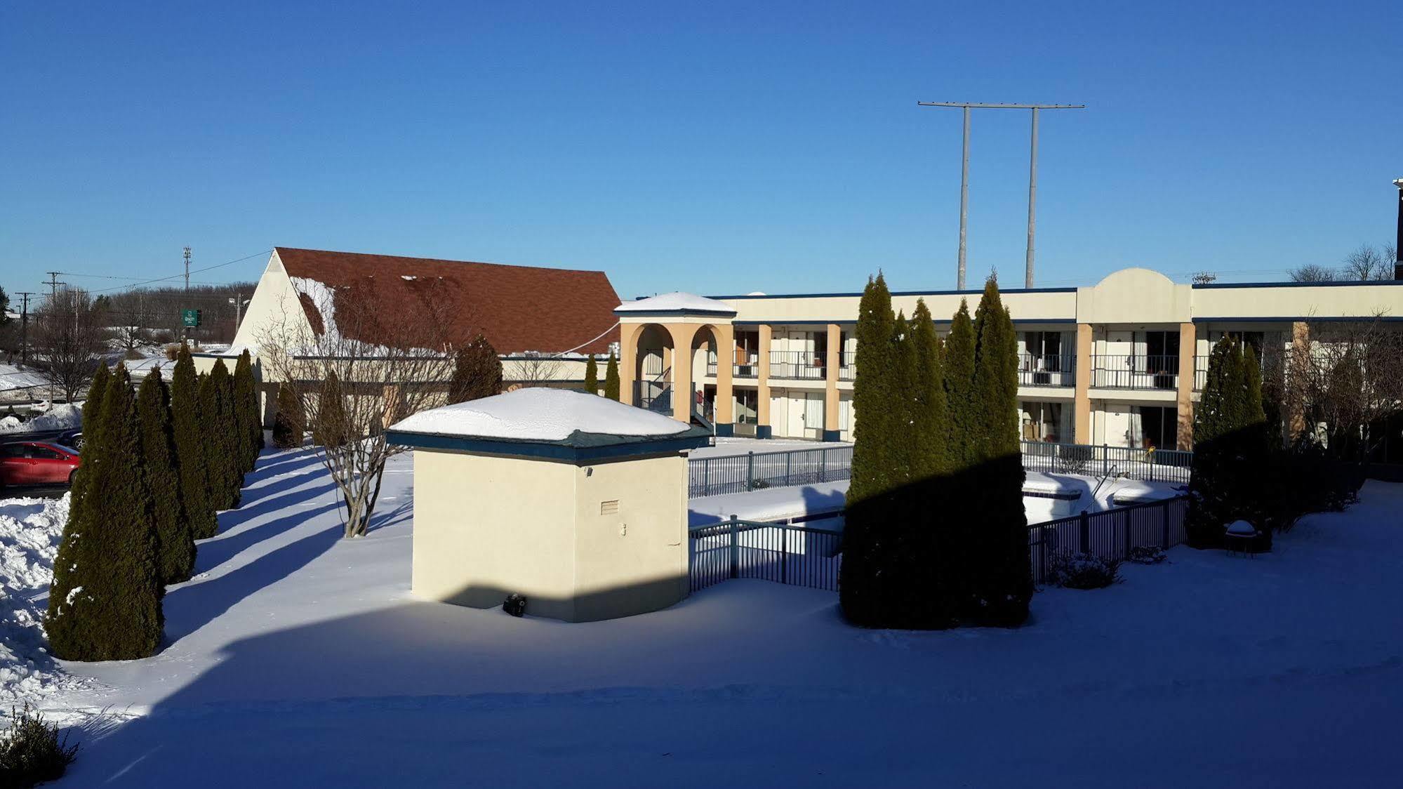 Days Inn By Wyndham Christiansburg Zewnętrze zdjęcie