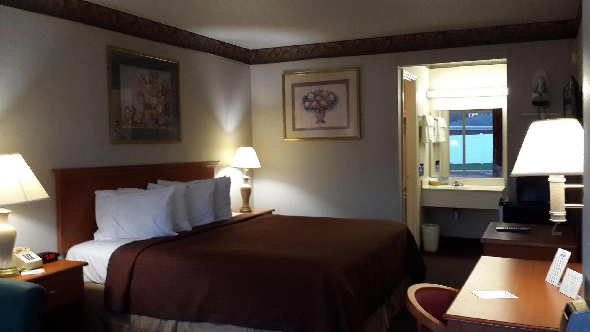 Days Inn By Wyndham Christiansburg Zewnętrze zdjęcie